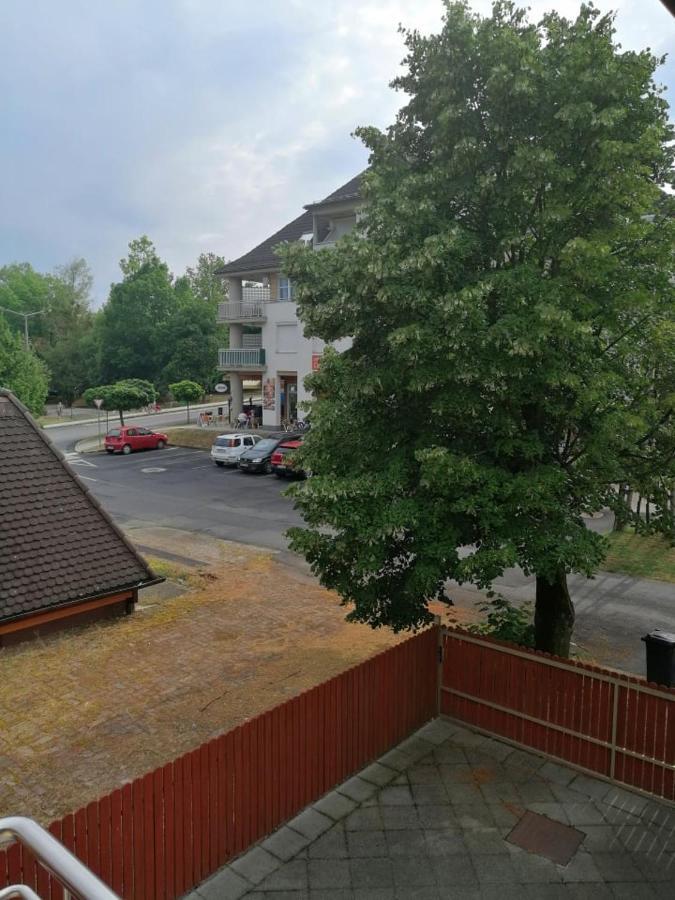 Hársfa 1. Apartamento Zalakaros Exterior foto